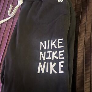 Nike Black Apparel- Men’s Sweatpants- small- like new